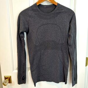 Lululemon Grey Run Swiftly Long Sleeved Top size 6